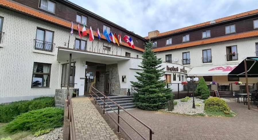 Resort Hotel Zvikov Zvíkovské Podhradí Exterior foto